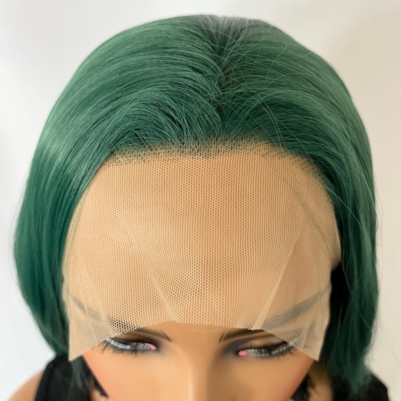 Gorgeous Green Premium Fiber 13x2.5 Long Lace Front Wig for🎄Events / Drag 💄… - Picture 4 of 12
